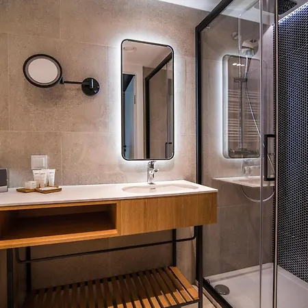 Radisson 4* קולובז'ג