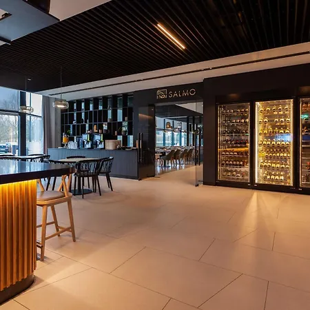 Radisson 4* קולובז'ג