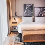 Готель Radisson 4*