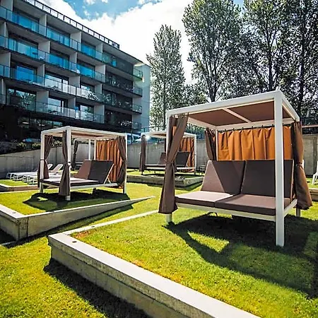 Radisson 4*