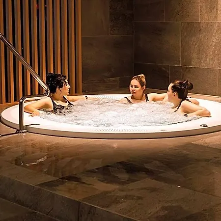 Radisson 4*
